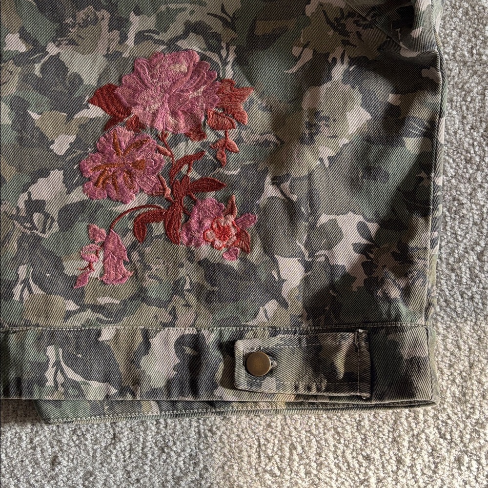 Pilcro Embroidered Utility Jacket Anthropologie - Picture 13 of 15